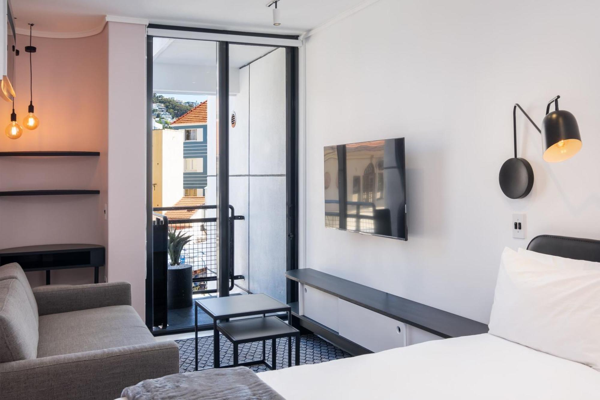 The Flamingo Private Apartments By Perch Stays เคปทาวน์ ภายนอก รูปภาพ