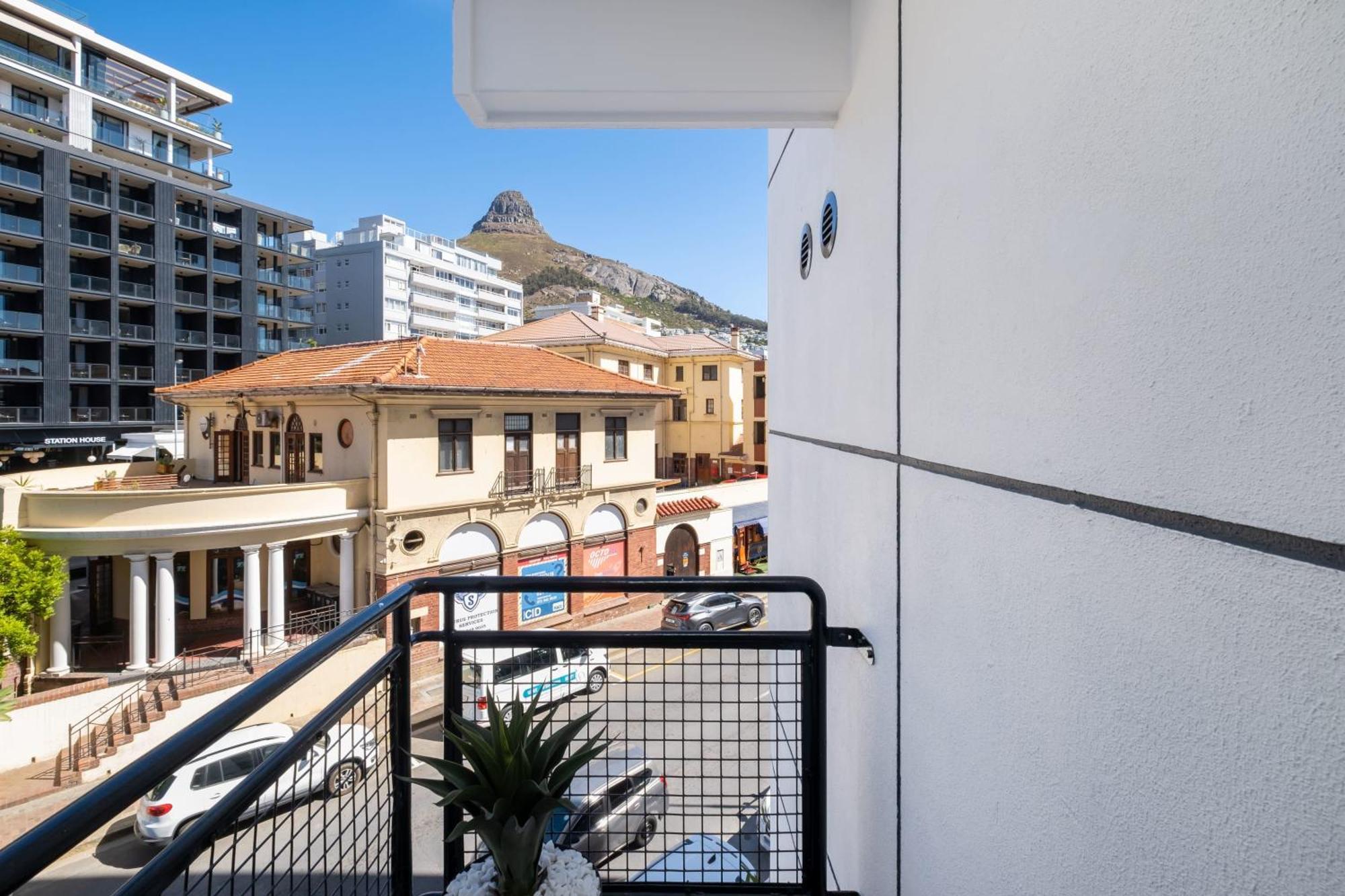 The Flamingo Private Apartments By Perch Stays เคปทาวน์ ภายนอก รูปภาพ